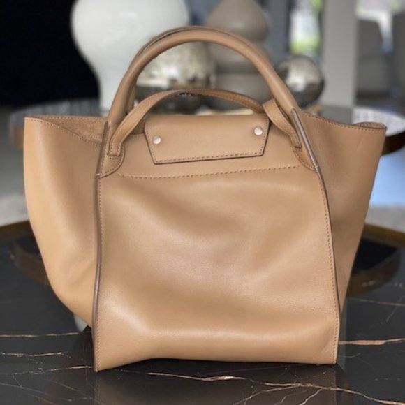 Celine - Picture 2 of 4